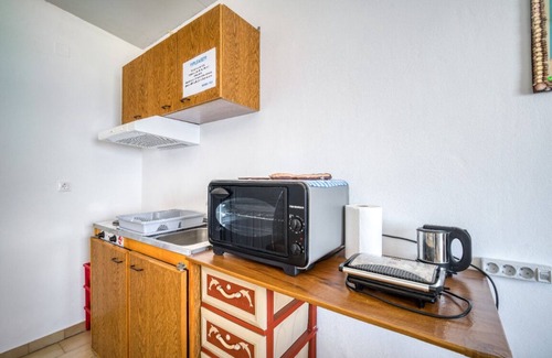 Agia Galini Apartment | Discover Lefteri's Rooms III with Ocean View & Balcony
