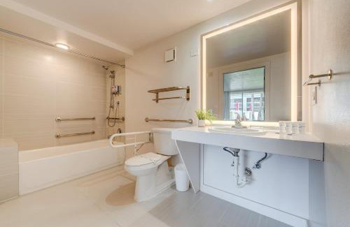 Kissimmee Hotel | Legacy Grand Studio in Prime Spot