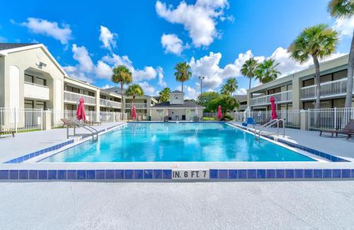 Kissimmee Hotel | Legacy Grand Studio in Prime Spot