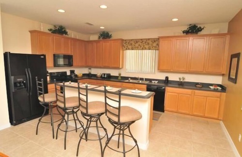 Legacy Park Villa | Experience Legacy Park Disney Villa with Pool & Spa Amenities