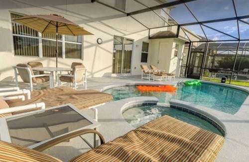 Legacy Park Villa | Experience Legacy Park Disney Villa with Pool & Spa Amenities