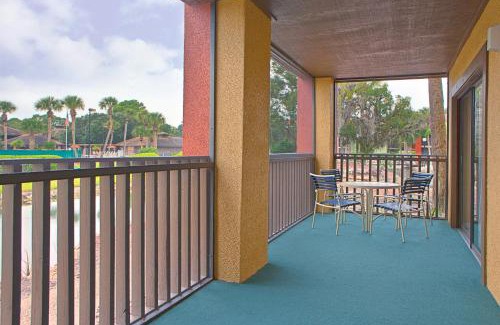 Palm Coast Resort | Pet-Friendly Legacy Vacation Resorts with Pool & Hot Tub
