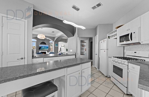 Gulfport Villa | Relaxing Legacy Villa 1506: Oceanfront Getaway for 6