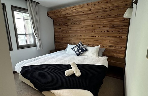 Myoko Cabin | Inviting Legend Inn Myoko: Family-Friendly with Breakfast