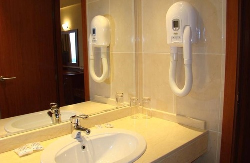 Lozenets Hotel | Discover Legends Hotel Sofia: Family-Friendly Comfort