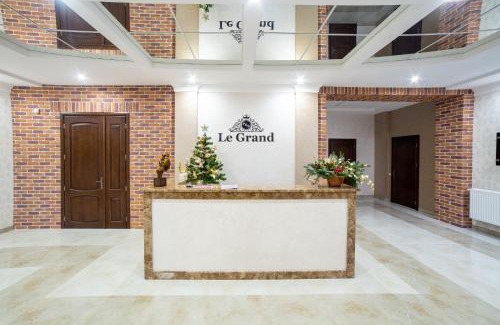 Stryi Hotel | Inviting LeGrand: Family-Friendly with Top Guest Ratings