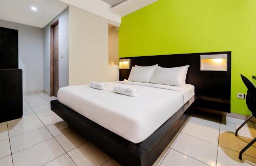 Bendungan Hilir House | Budget-Friendly LeGreen Suite Pejompongan with Breakfast