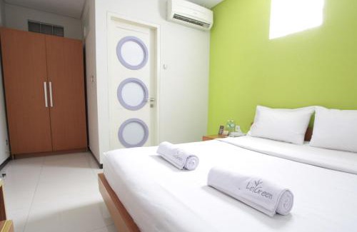Jakarta House | Cozy LeGreen Suite Tebet with Complimentary Breakfast