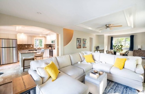 Leicester House | Relax at Leicester Lake Front Home with Scenic Views
