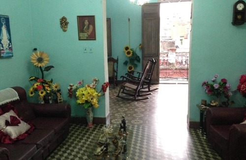 Camaguey House | Comfortable Leidys and Friends Rooms with Spa & Breakfast