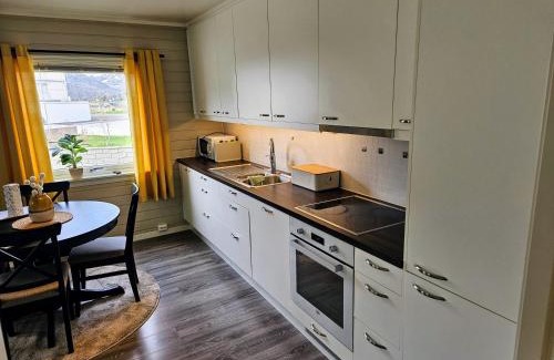 Svolvaer Apartment | Guest Rated: 9.8 - Central Svolvær Apartment for Families