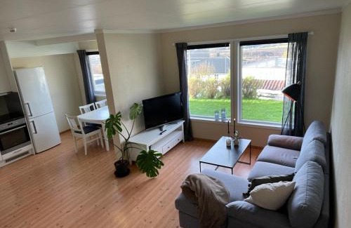 Leknes Apartment | Leilighet med nydelig utsikt på Leknes!