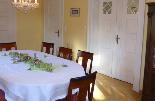 Markkleeberg Villa | Leipzig:beautiful historic villa and garden, 2-10 persons family friendly