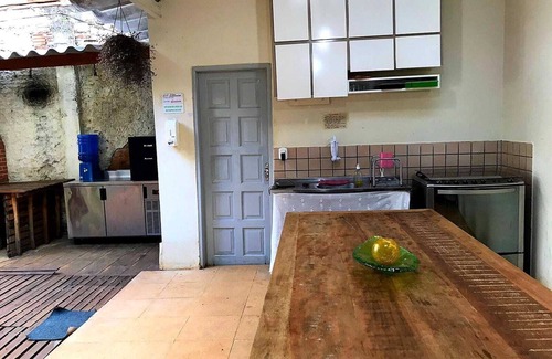 Jardim Oriental House | Relaxing Getaway with Pool & BBQ, Near Subway & SPExpo