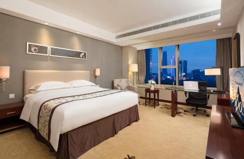 Dongguan City Center Hotel | Comfortable Leisure Hotel with Breakfast & Family-Friendly Amenities