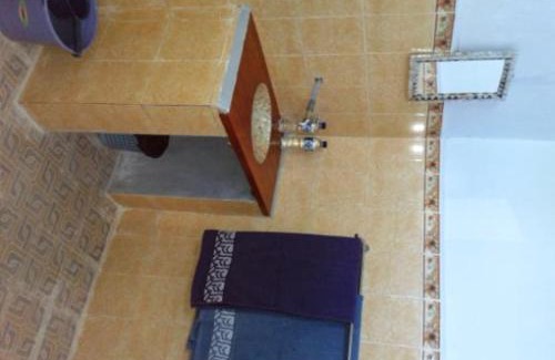 Watu Nggene House | Highly Rated Leko Lembo Guesthouse with Oceanfront Views