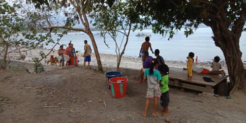 Watu Nggene House | Highly Rated Leko Lembo Guesthouse with Oceanfront Views
