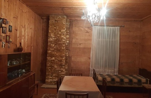 Ambrolauri House | Discover Lela's Hotel: Family and Pet-Friendly Retreat