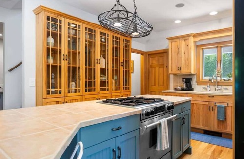 Leland House | Experience Leland Blue House: Pet-Friendly & Accessible Retreat