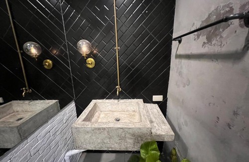 Hin Lek Fai House | Discover Leleaf: Family-Friendly Hotel with Pool Access
