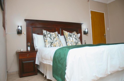 Timbavati Private Nature Reserve Bed & Breakfast | Budget-Friendly Stay at Lemba Lodge with Breakfast Included