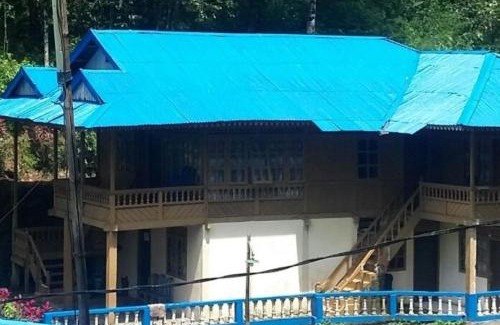 Palopo House | Relax at Lembah Biru Lagoon: Family-Friendly Getaway