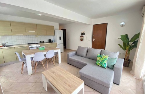 Santa Maria Apartment | Leme Bedje Pool View - Two bedroom & Wifi