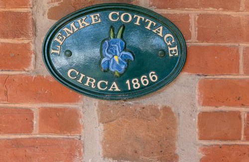 Moculta House | Discover Lemke Cottage in Barossa Valley - Guest Rated 9.1