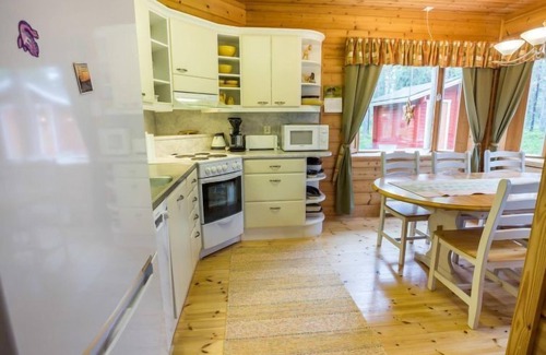 Akaslompolo House | Exceptional Lemmenlaakso by Interhome: Spa & Lake Views