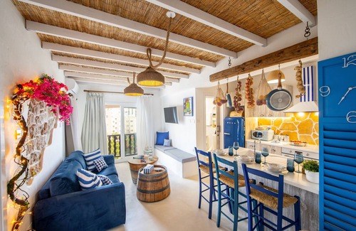 Germasogeia Apartment | Lemnos Suite: Cozy 1-Bedroom Steps from the Beach