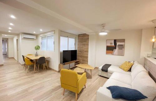 Murcia Apartment | Prime Stay at Lemon & Blue - Centrally Located for Groups