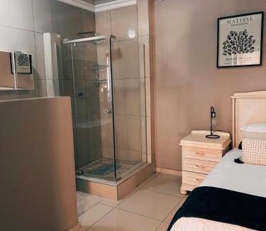 Welkom Bed & Breakfast | Lemon & Blue Guest House