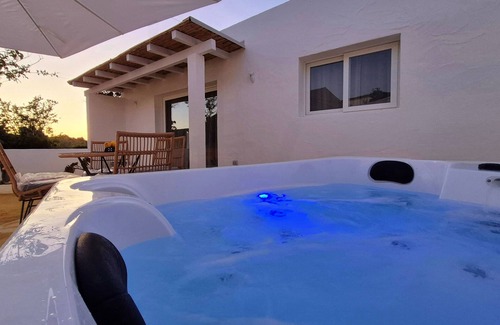 Piscinas House | Lemon Court Suite Piscinas