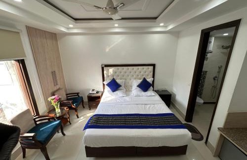 Chhatarpur Hotel | Comfort at Lemon Green Residency: Hotel & Serviced Apartments