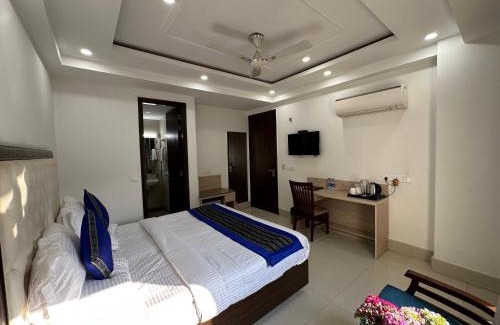 Chhatarpur Hotel | Comfort at Lemon Green Residency: Hotel & Serviced Apartments