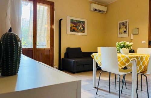 Santa Tecla Apartment | LEMON HOUSE: Family-Friendly Retreat Near the Sea