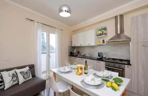 Pontone Apartment | Experience Lemon in the Air: Family-Friendly & 4-Star Comfort