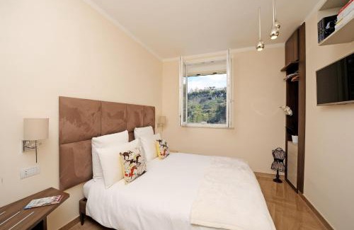 Pontone Apartment | Experience Lemon in the Air: Family-Friendly & 4-Star Comfort