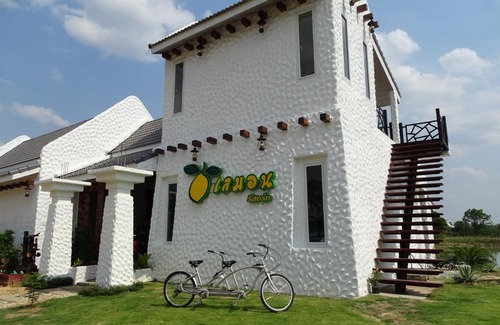 Chum Het Resort | Budget-Friendly Stay at Lemon Resort with Breakfast Included