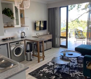 Stellenbosch Central Apartment | Oceanfront Retreat at Lemon Rind - 4 Star Excellence