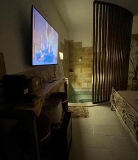 Cellino San Marco Bed & Breakfast | Indulge in Lemon Suite with Hot Tub and Breakfast