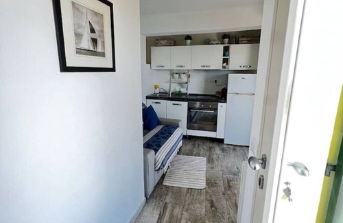 Vernazza Apartment | Pet-Friendly Lemon Suite in Prevo Cinque Terre - 10/10 Rated