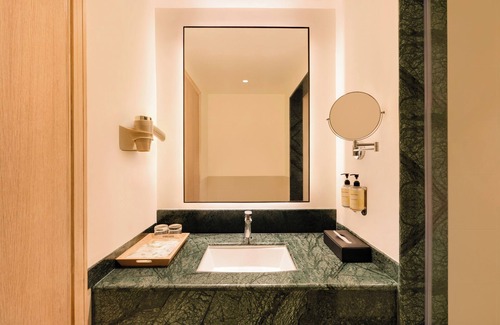Financial District Hotel | Discover Lemon Tree Hotel Gachibowli in Hyderabad