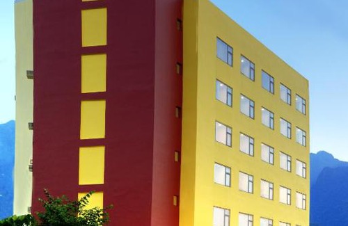 Katra Hotel | Elegant Stay at Lemon Tree Hotel, Katra with Breakfast & More