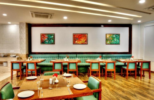 Katra Hotel | Elegant Stay at Lemon Tree Hotel, Katra with Breakfast & More