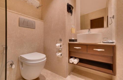 Noida Hotel | Discover Nio By Tarika: 4-Star Stay with Family-Friendly Amenities