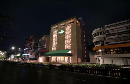 Rajkot Hotel | Discover the Lemon Tree Hotel, Rajkot: Family-Friendly Getaway