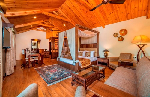 Srinagar Hotel | Discover Comfort at Lemon Tree Hotel Srinagar