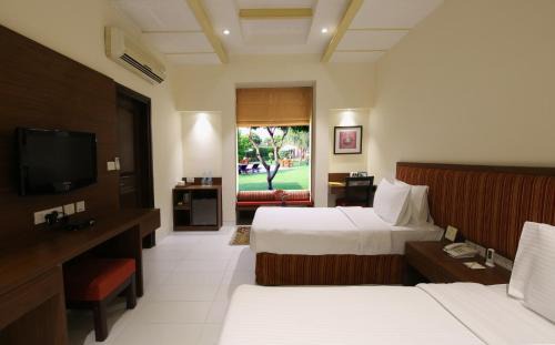 Bissar Akbarpur Resort | Pet-Friendly Retreat at Lemon Tree Hotel, Tarudhan Valley