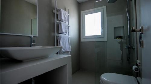 Ano Meria House | Beachfront Lemon Tree Houses: Pet-Friendly with Ocean Views